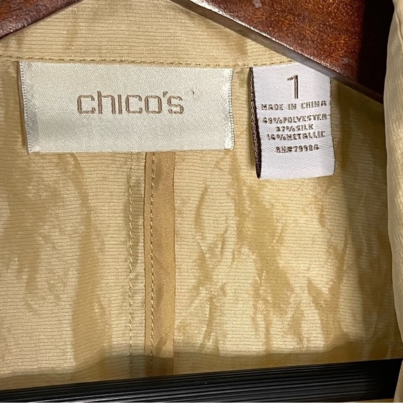 Chico’s shirred Beige Textured silk blend Crinkle Full-Zip vest size 1 or M - Picture 4 of 11